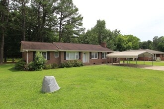 Building Photo - 641 Stamie Dr