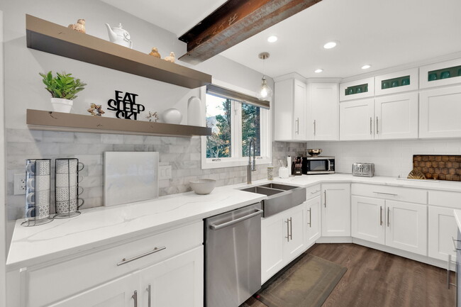 Photo - 2578 Dimple Dell Rd House