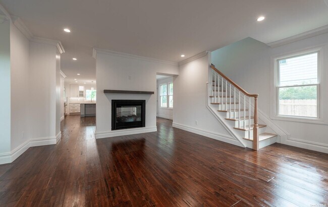 Building Photo - 27 Underhill Ave