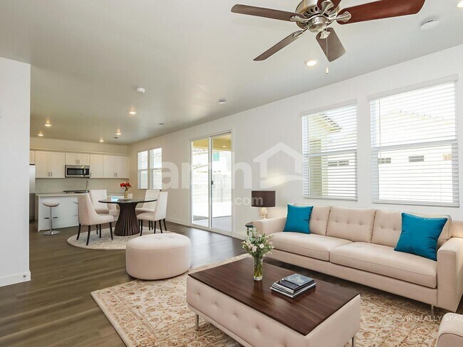 Foto del edificio - 20177 W Thomas Rd