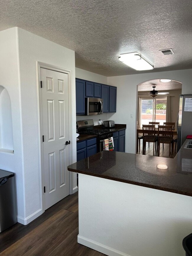 Foto del edificio - 1943 Busher St SE