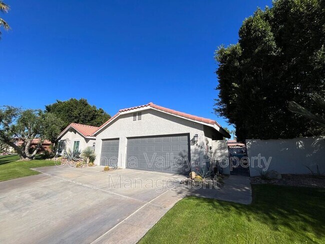 Foto del edificio - 39866 Newcastle Dr