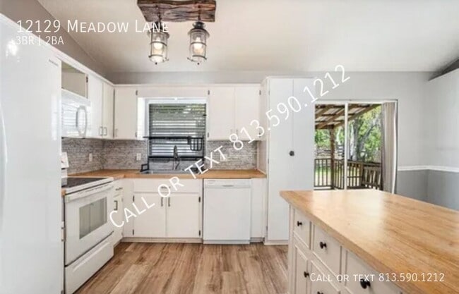 Building Photo - 12129 Meadow Ln