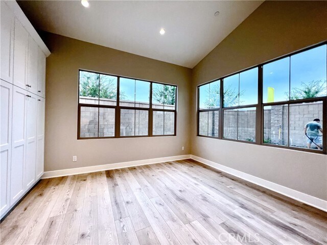 Building Photo - 173 Fairgreen