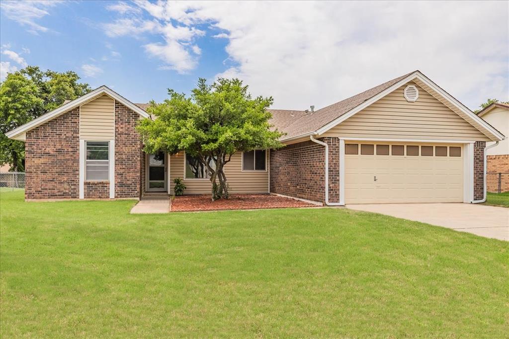 Foto principal - 935 Buckwood Dr