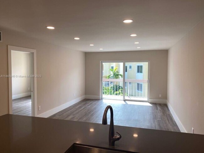 Building Photo - 7707 Camino Real
