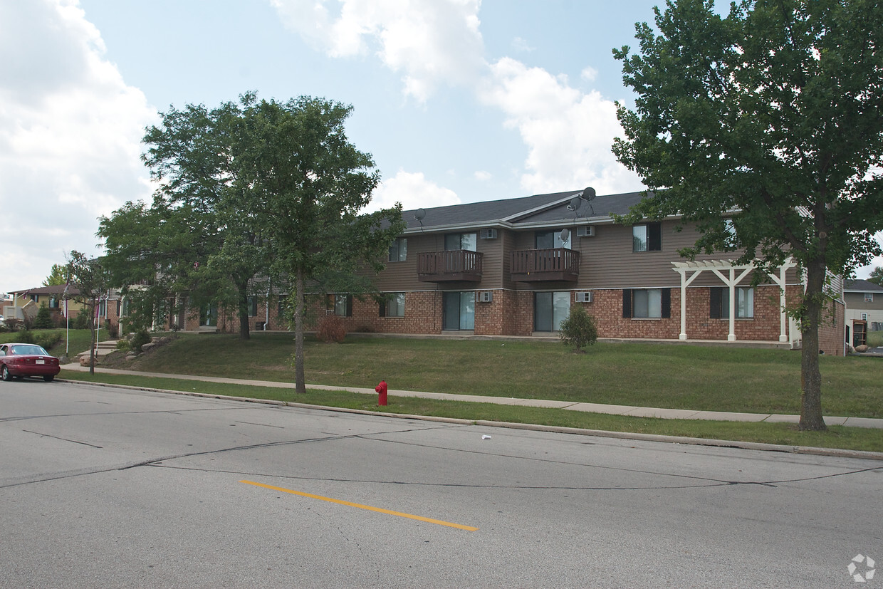 Building Photo - Greenbrook Place Apartments