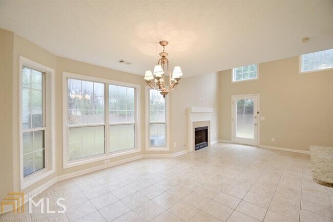 Building Photo - 670 Chantress Ct