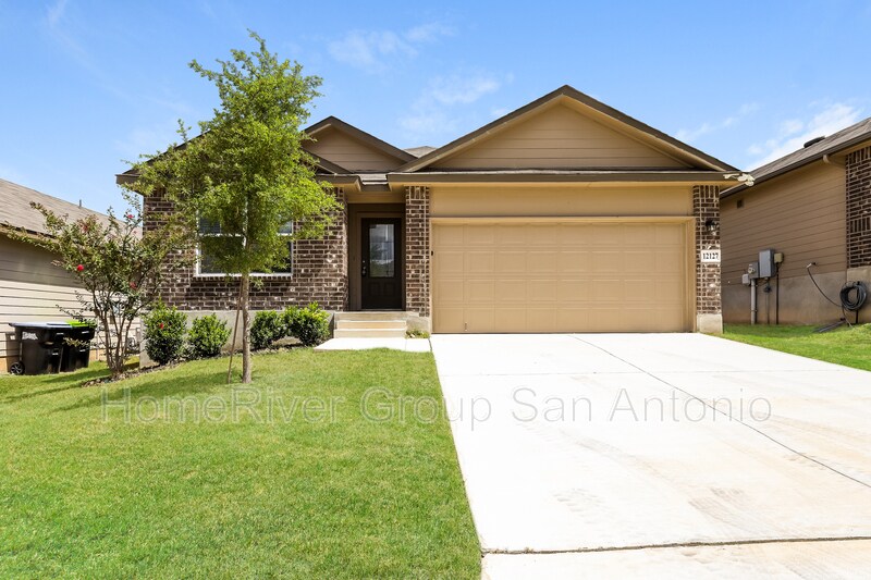 12127 Sapphire River, San Antonio, TX 78245 House Rental in San