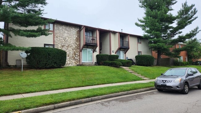 Foto del edificio - 2 Bedroom Condo Off Alumni!