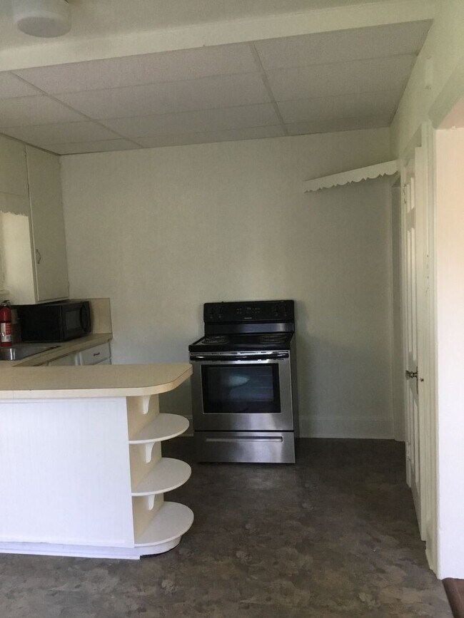 Foto del edificio - 3 br, 2 bath House - 2090 NEW DANVILLE PIKE