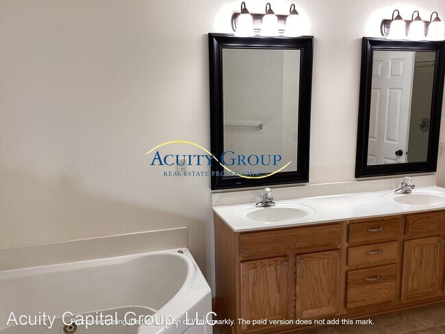 Foto del edificio - 2 br, 2 bath House - 10889 181st Lane NW