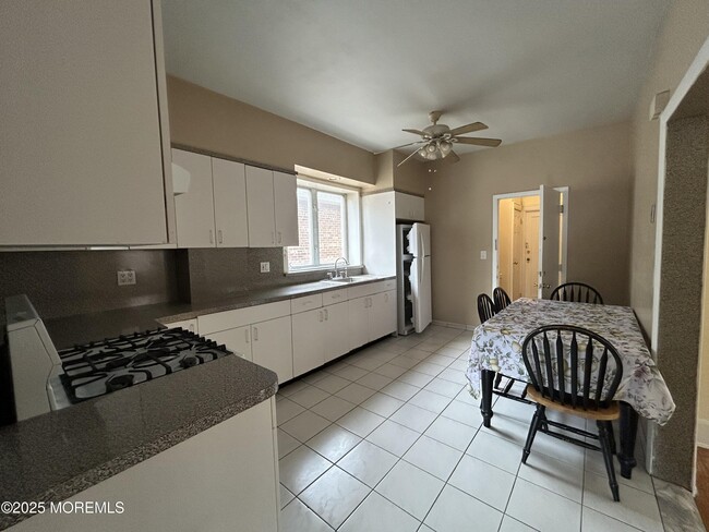 Foto del edificio - 408 Morningside Ave