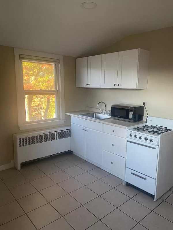 332 Sanford Ave, Lyndhurst, NJ 07071 House Rental in Lyndhurst, NJ