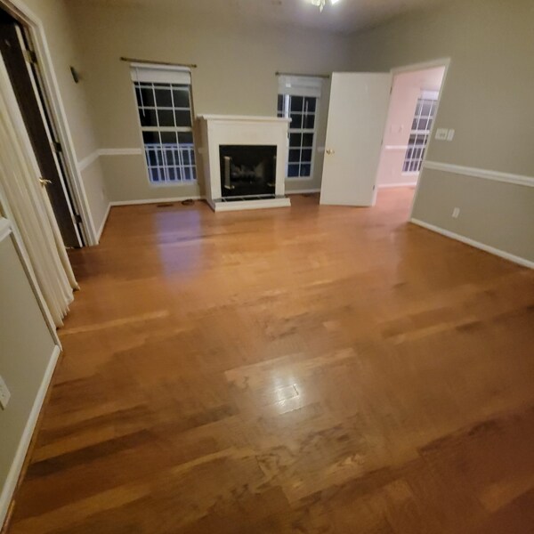 Foto del edificio - 9888 Whitehouse Pkwy