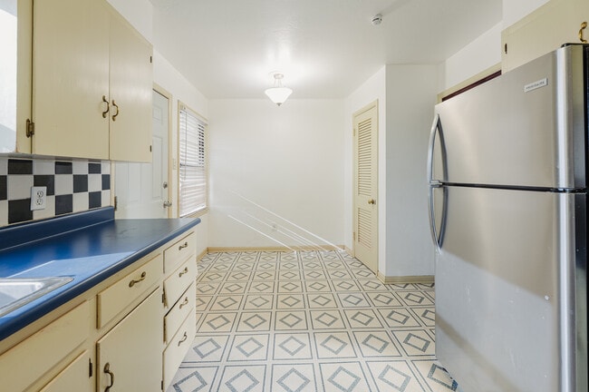 Foto del edificio - 610 E 54th St