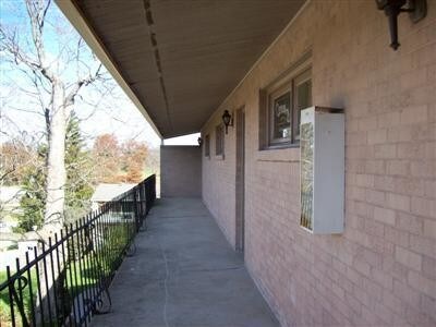 Foto del edificio - 200 Thistlewood Ave