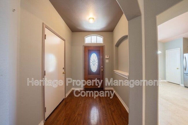 Foto del edificio - 1435 Bluff Forest