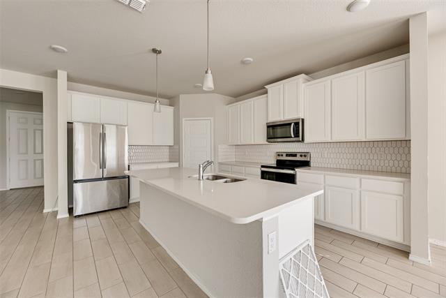 Foto del edificio - 5913 Hopkins Dr