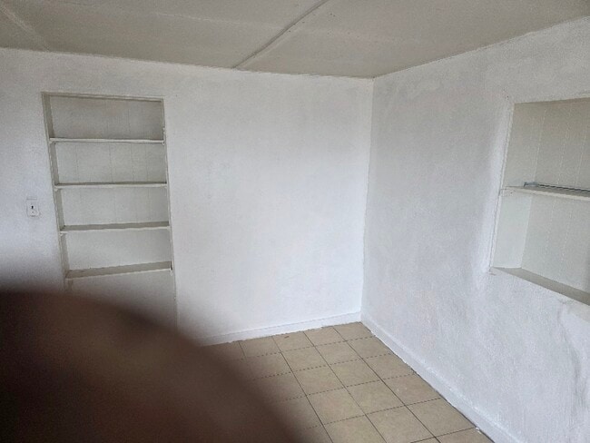 Foto del edificio - 1711 1/2 Agua Fria St