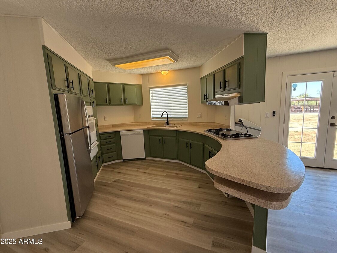 Foto principal - 6703 E Calle de Las Estrellas Rd