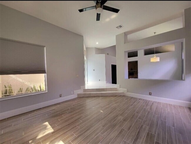 Foto del edificio - 3902 Trenton Ave