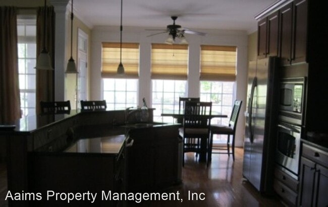 Foto del edificio - 4 br, 3.5 bath House - 3006 Hampton Ridge