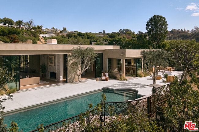 Building Photo - 1705 Carla Ridge
