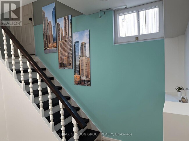 Photo du bâtiment - 111 Bayview Pkwy