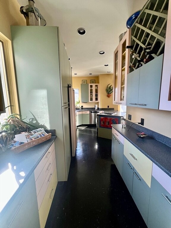 Foto del edificio - 34 Gorham Ave