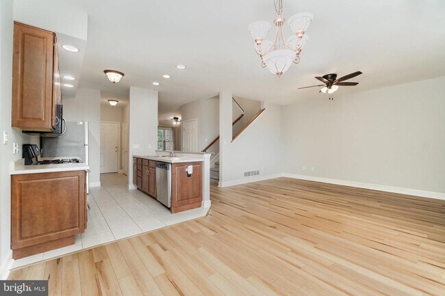 Foto del edificio - 103 Scully Pl