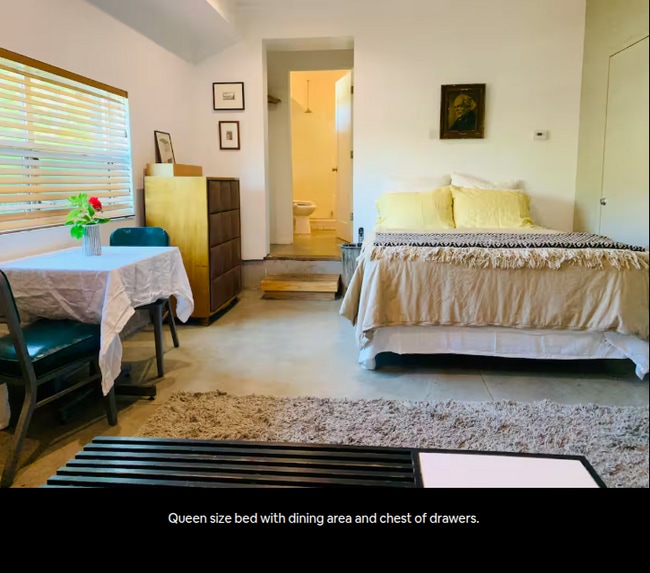 Building Photo - 8989 Barnett Valley Rd