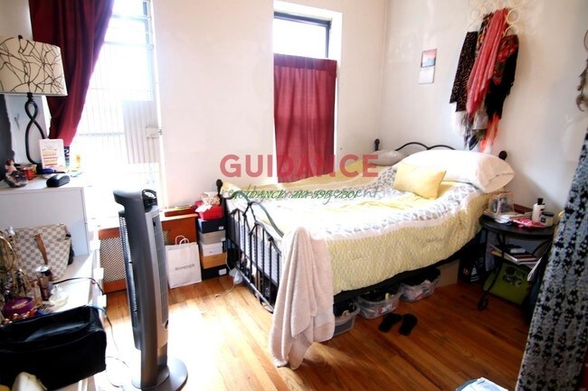 Foto del edificio - 172 W 81st St
