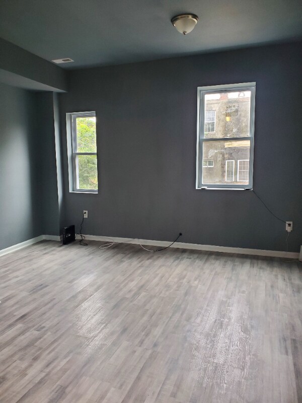 Building Photo - 1049 Brantley Ave