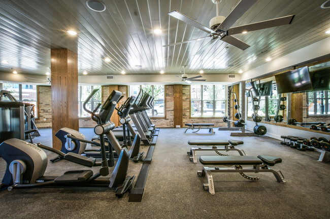 Fitness Center - Wallis & Baker