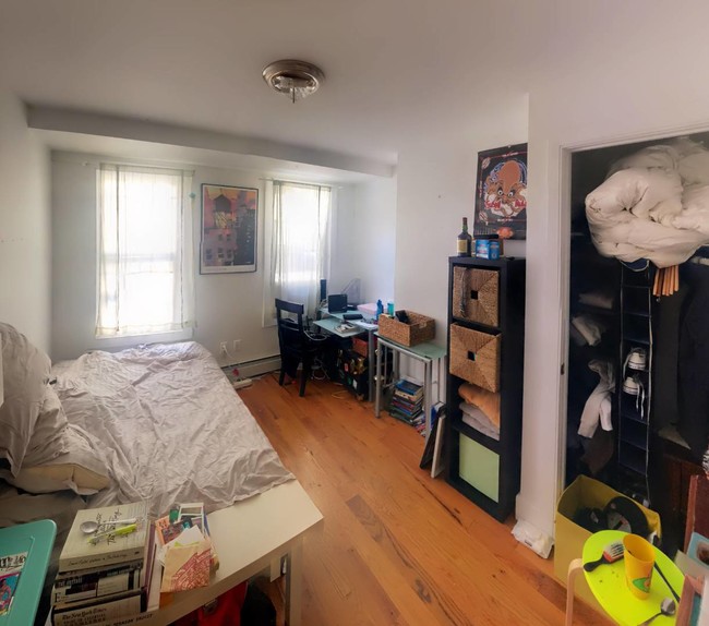 Foto del edificio - 298 Tompkins Ave