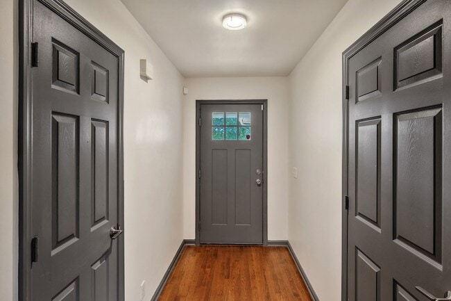 Building Photo - 159 Brookview Cir