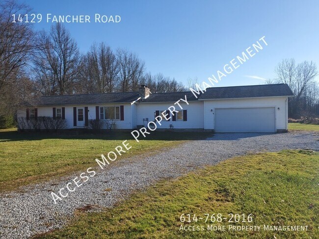 Building Photo - AWESOME THREE BED COUNTRY HOME WITH POND A...