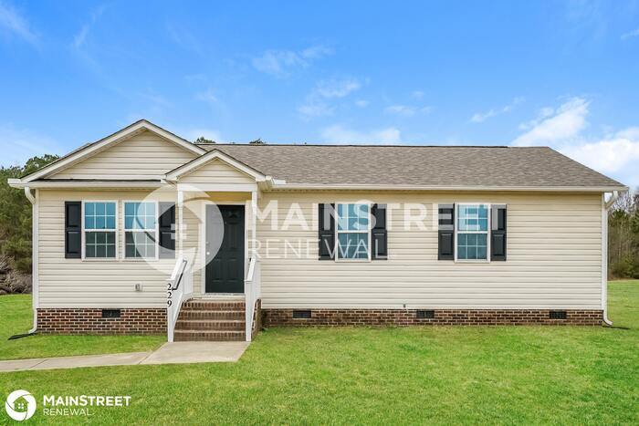 Primary Photo - 229 Ogburn Rd, Smithfield, NC 27577