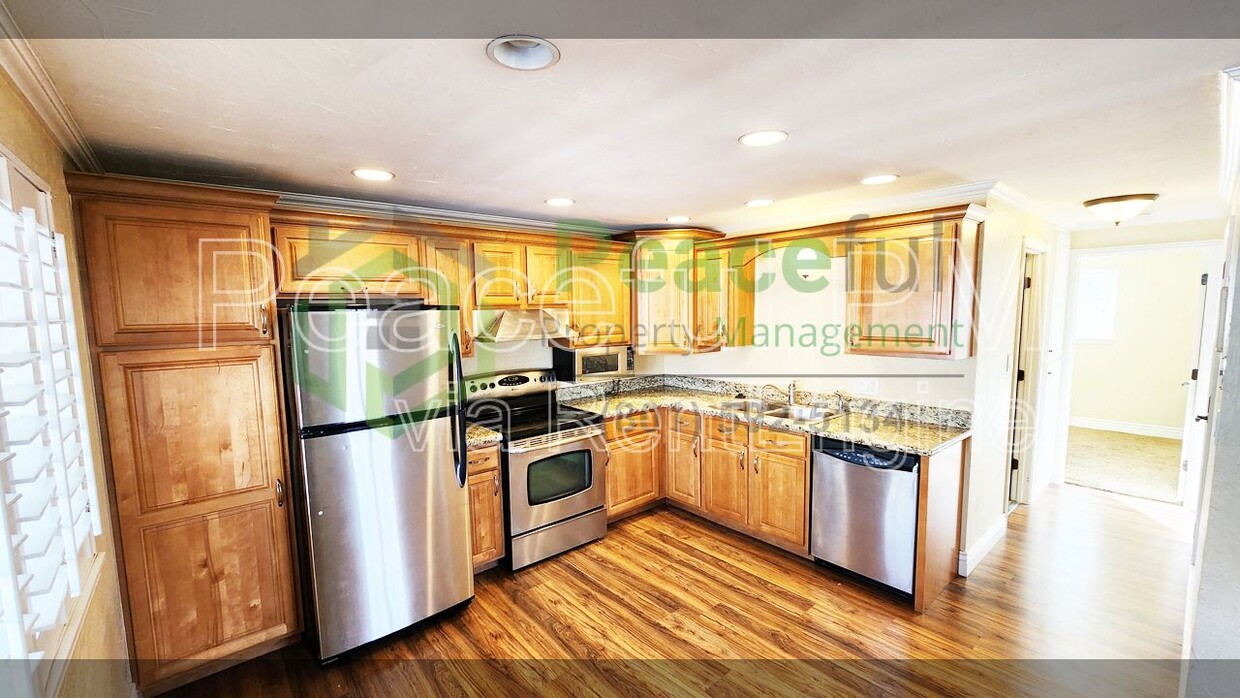 Primary Photo - 122 N St