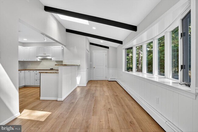 Foto del edificio - 7141 Oak Ridge Rd