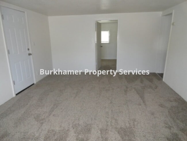 Building Photo - 1317 Cherry St