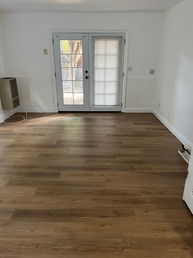 Building Photo - 169 Merrill Pl