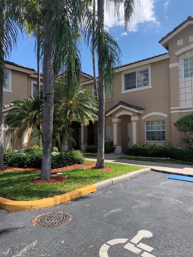 5707 NW 114th Ct Unit 107, Doral, FL 33178 Condo for Rent in Doral