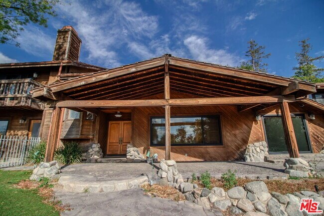 Building Photo - 11619 Lerdo Ave