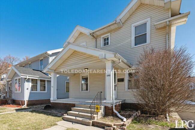 Building Photo - 4140 Commonwealth Ave
