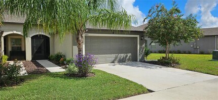 Building Photo - 14055 Weddington Ter