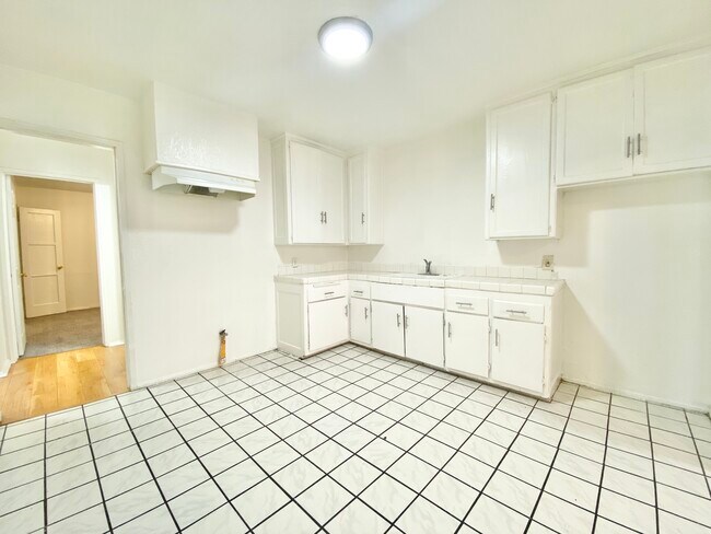 Foto del edificio - 6337 10th Ave