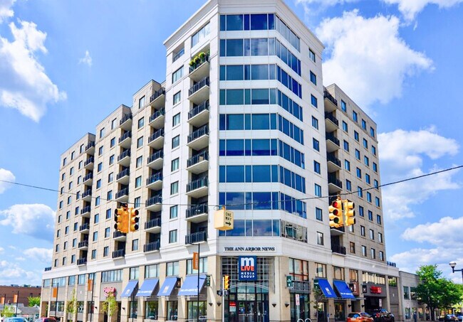 Foto del edificio - 111 N Ashley St