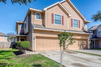 Building Photo - 14330 Fairbuff Ln